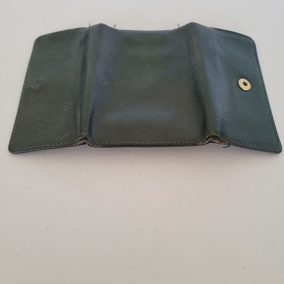 LOUIS VUITTON Green Taiga Leather 6 Hooks Key Holder Case Small Wallet Trifold - Picture 7 of 9